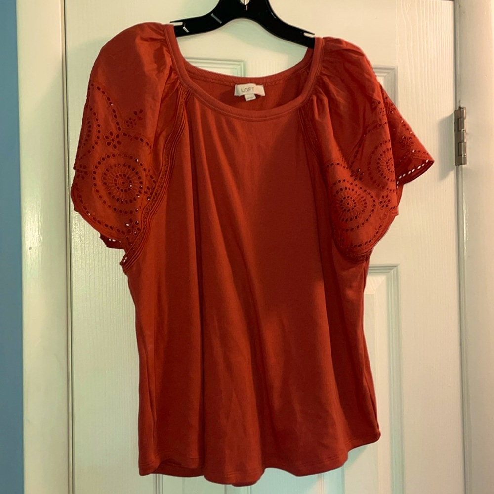 Loft blouse. Size XXL. Great condition.  Ribbed torso and eyelet detail
